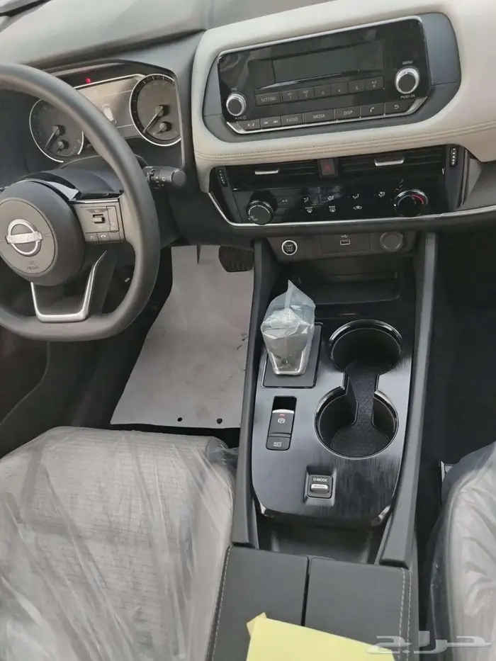 نيسان اكس تريل استندر 5 مقاعد 2026 بدون دبل 9