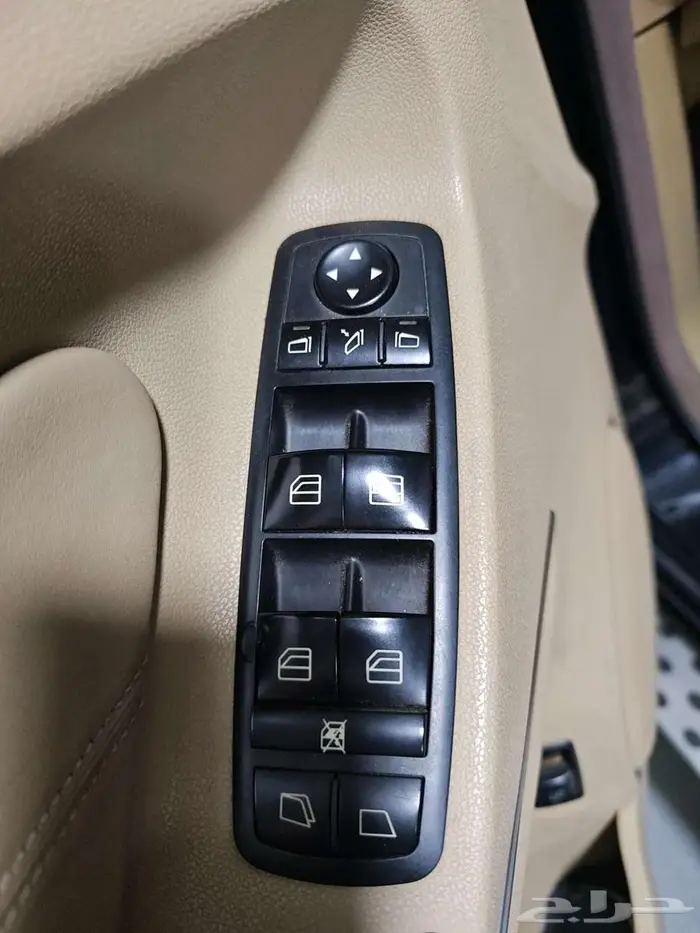 مرسيدس جيب رياضي جفالي ML63 AMG 2006 25