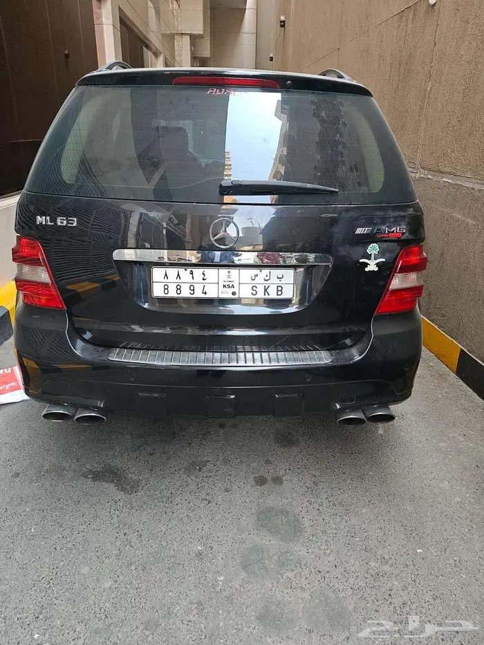 مرسيدس جيب رياضي جفالي ML63 AMG 2006 36