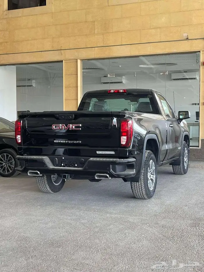 جي ام سي سيرا ألفيشن أسود 2025 متوفر لدى الحسن 2