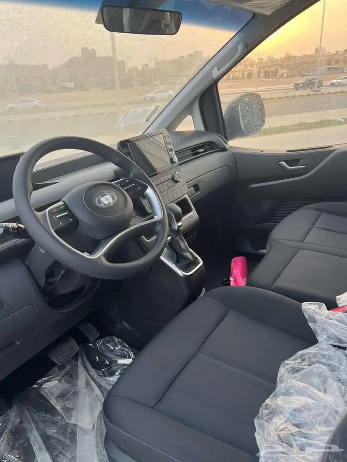 هيونداي ستاريا 11 راكب ديزل 2025 لمبيعات المعارض والجملة 5