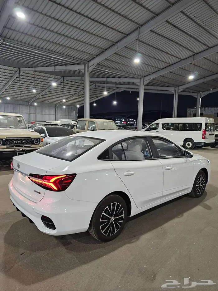 ام جي 5 الشكل الجديد 2025 أستاندر اقل الاسعار 7