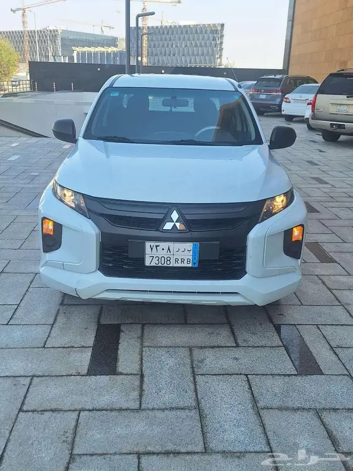 ميتسوبيشيL200 الموديل 2020 11