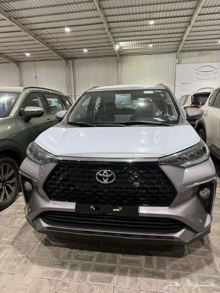 تويوتا فيلوز GLX 3