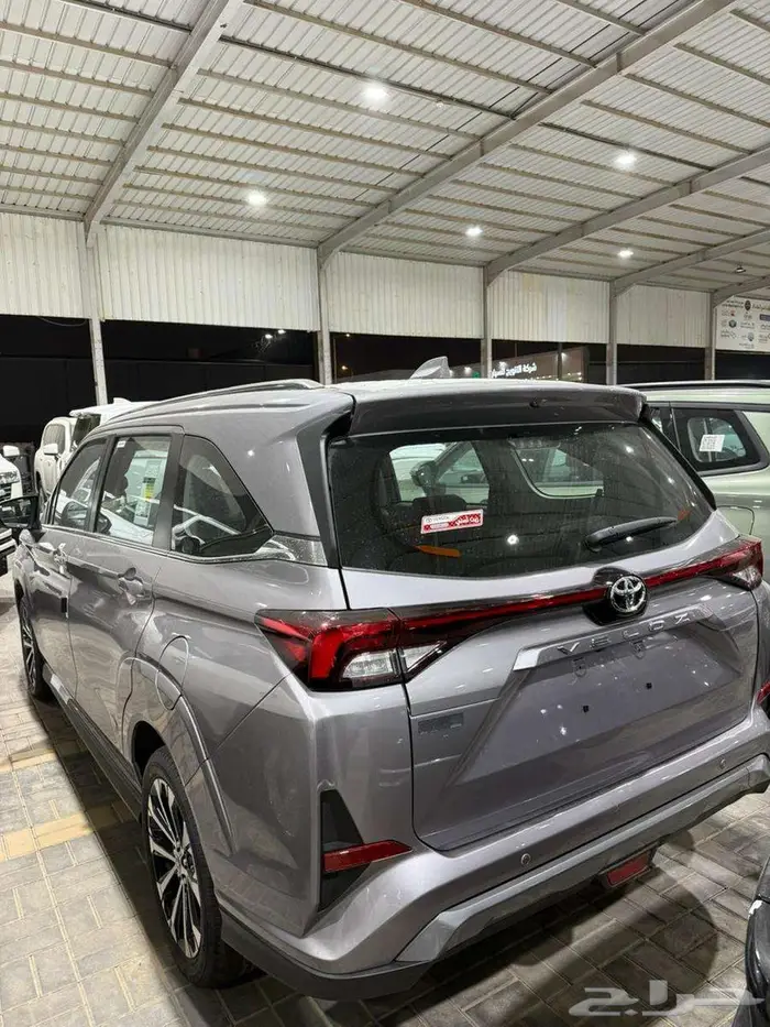 تويوتا فيلوز GLX 1