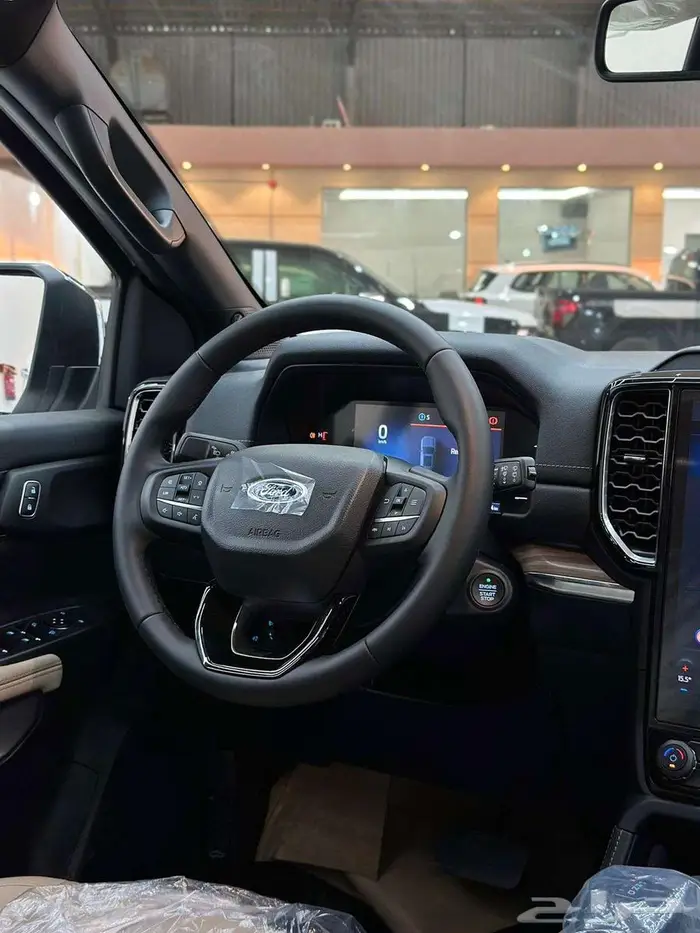 فورد ايفرست ليمتيد 2025 توكيلات الجزيرة 5