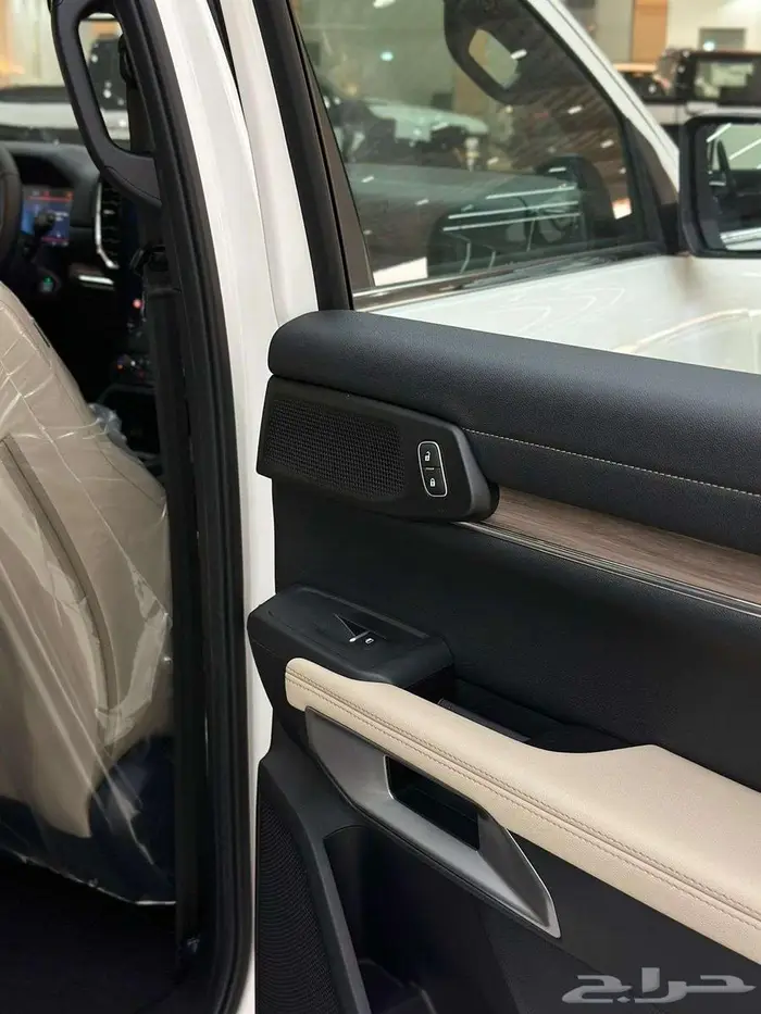 فورد ايفرست ليمتيد 2025 توكيلات الجزيرة 6