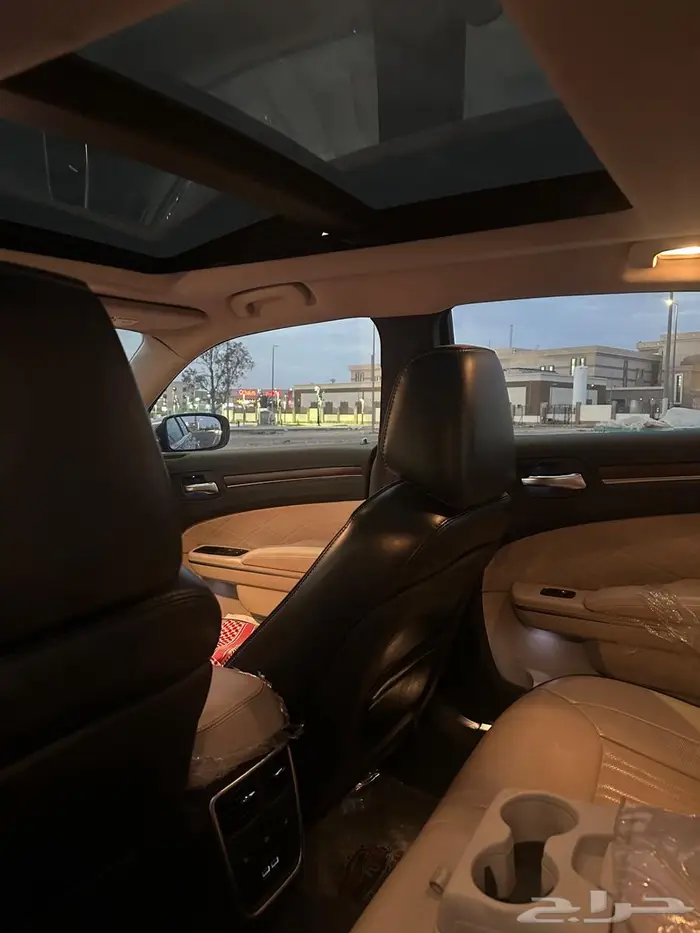 كرايسلر 8سلندر هيمي 2016 اكزاكتف 4