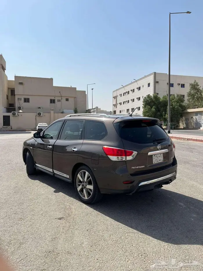 للبيع نيسان باثفايندر SV موديل 2016 بحالة ممتازة 0