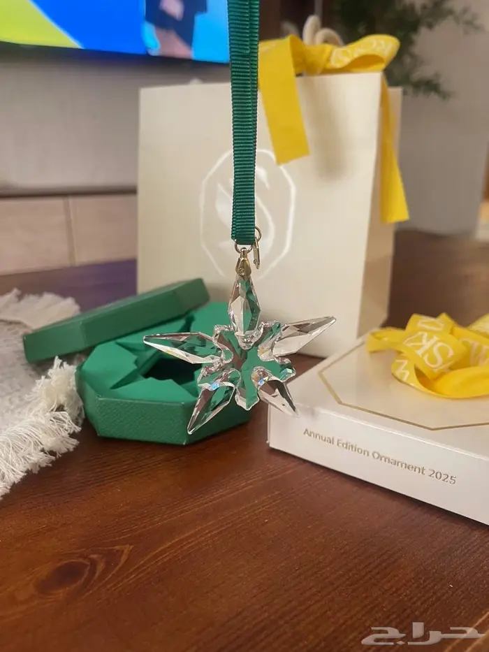 تعليقة سيارة سوارفسكي 1