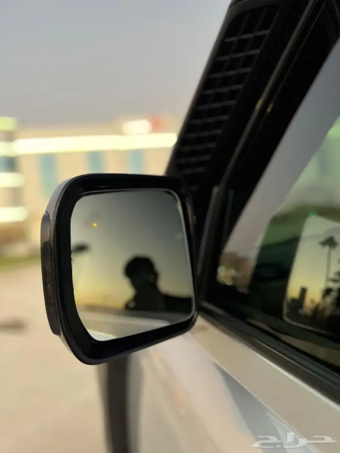 ديفندر 2021 مخزن بحالة الوكالة 90 23