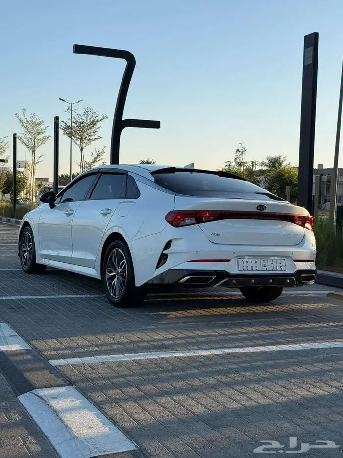 للبيع كيا 5 موديل 2021 1