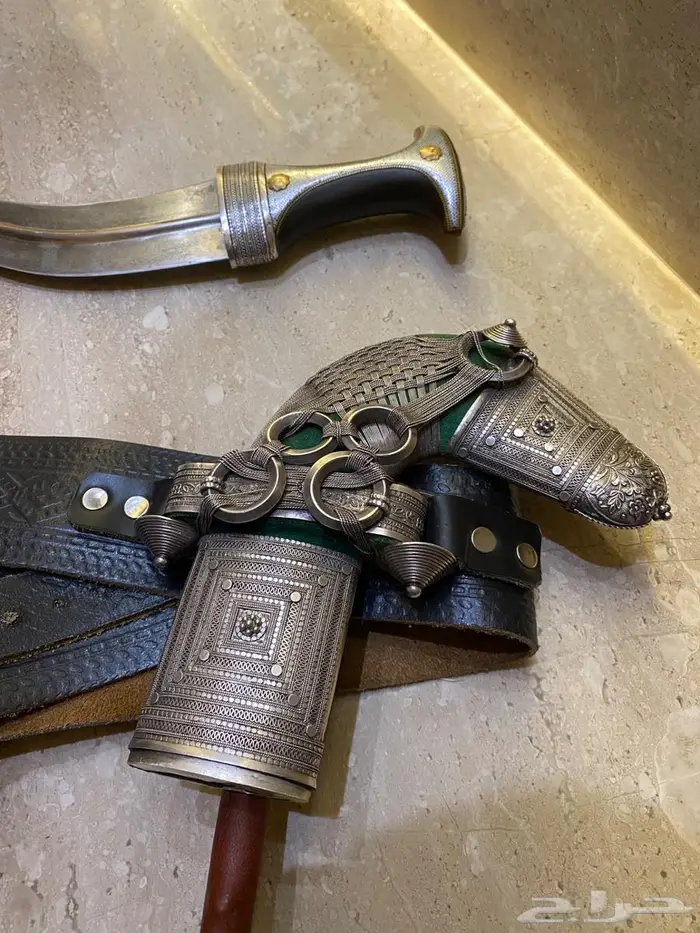 جنبية ذهب عيار 24 وفضة أصلية 10