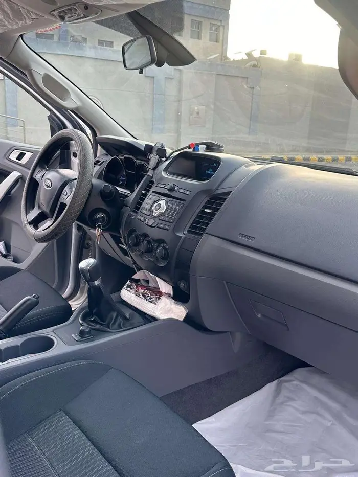 للبيع فورد رينجر دبل قير عادي مخزن ماشي 70 الف 6