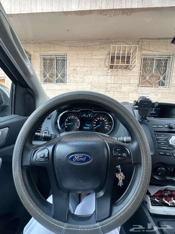 للبيع فورد رينجر دبل قير عادي مخزن ماشي 70 الف 11