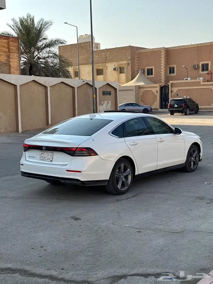 هوندا اكورد 2023 EX-0 ممشى 33الف 11