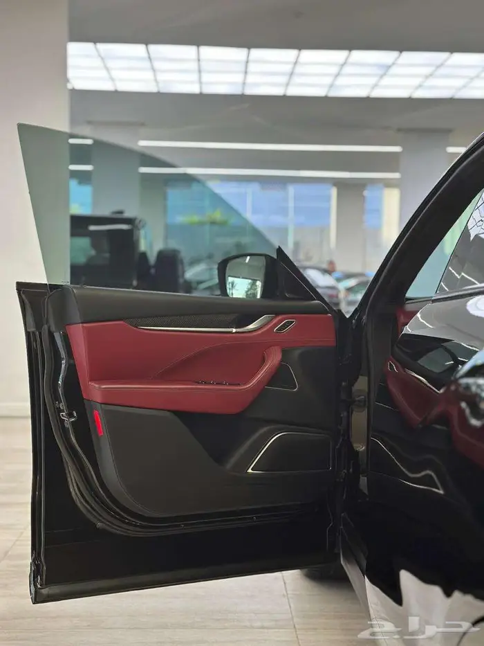 مازيراتي ليفانتي Q4S موديل 2018 11