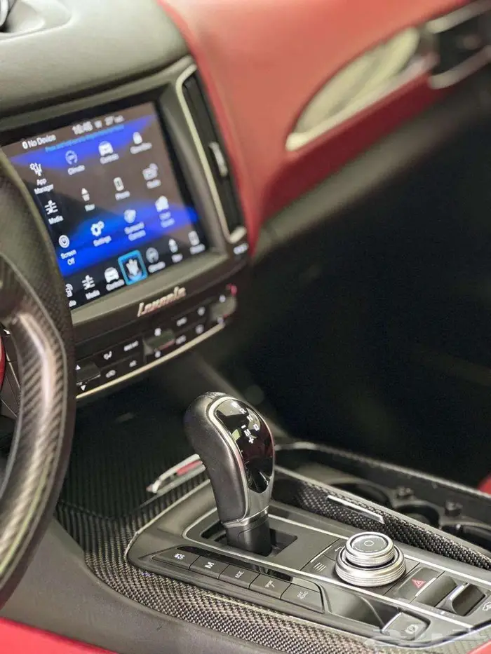 مازيراتي ليفانتي Q4S موديل 2018 10