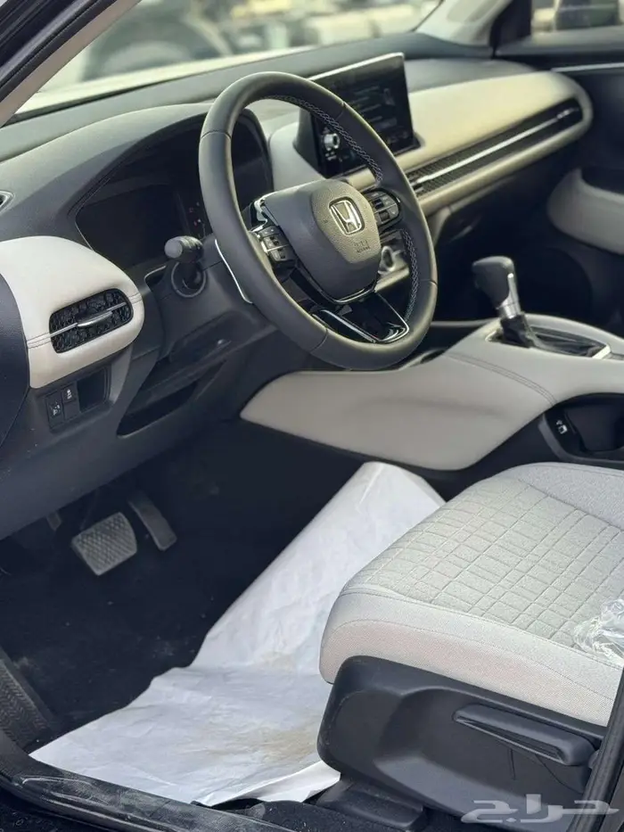 هوندا ZR-V استاندر 2025 10