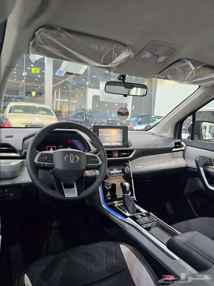 تويوتا فيلوز 2024 رصاصى جديد 9