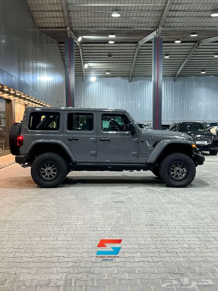 رانجلر فل كامل 392___( 8 سلندر ) 3