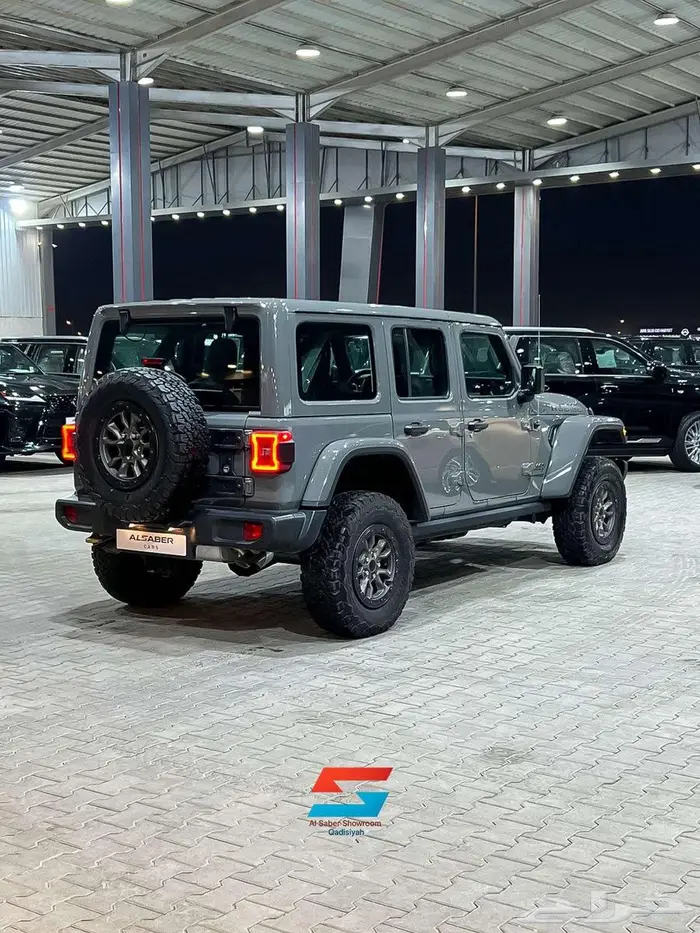 رانجلر فل كامل 392___( 8 سلندر ) 4