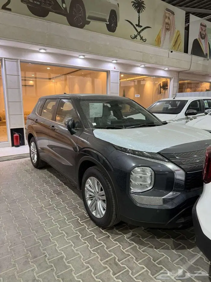 متسوبيشى اوتلاندر 2025 ستاندر سعودى 8