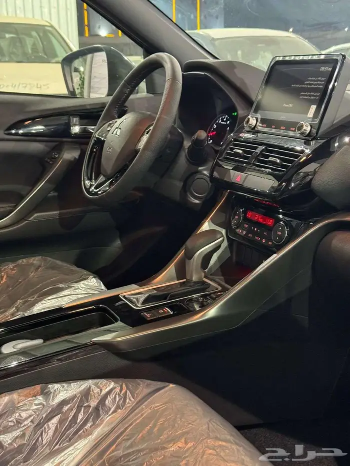 ميتسوبيشي اكليبس كروس نص فل وفل كامل 2025 بسعر مميز 11