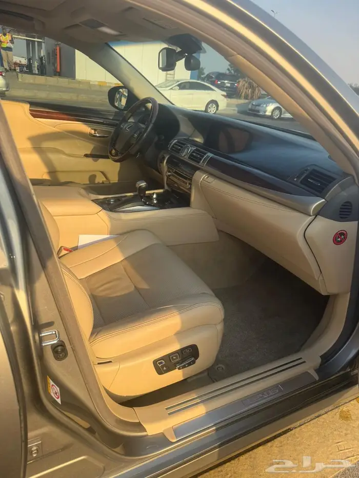 للبيع لكزس LS 600 HL 2015 3
