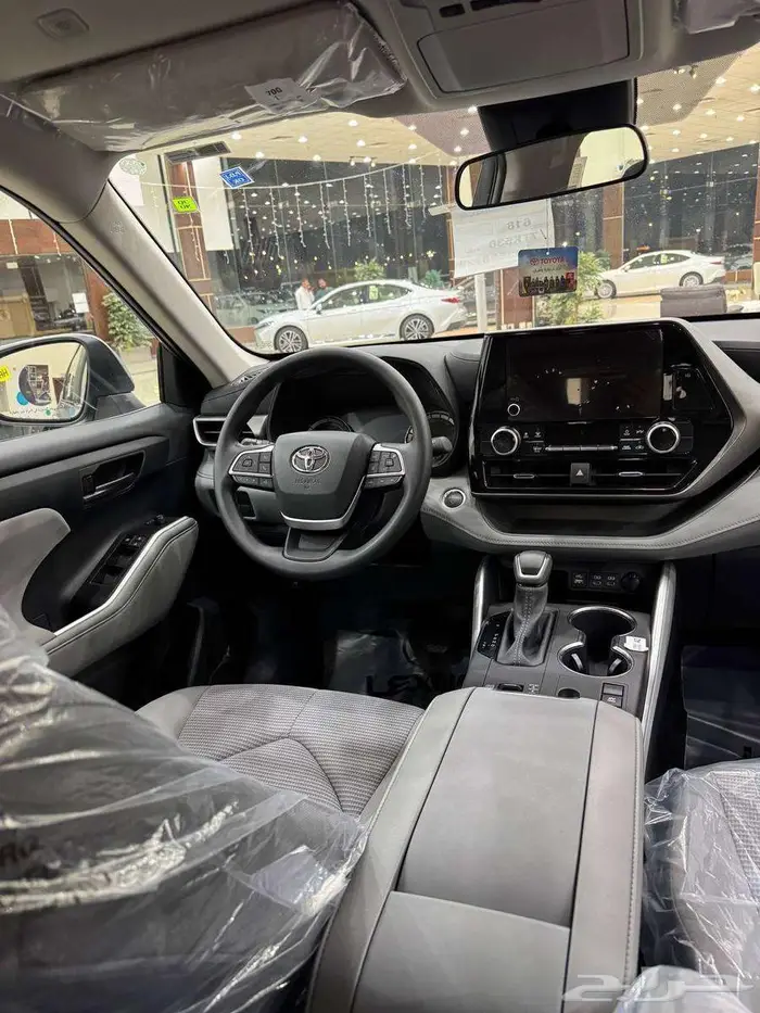 تويوتا هايلاندر هايبرد LE 9