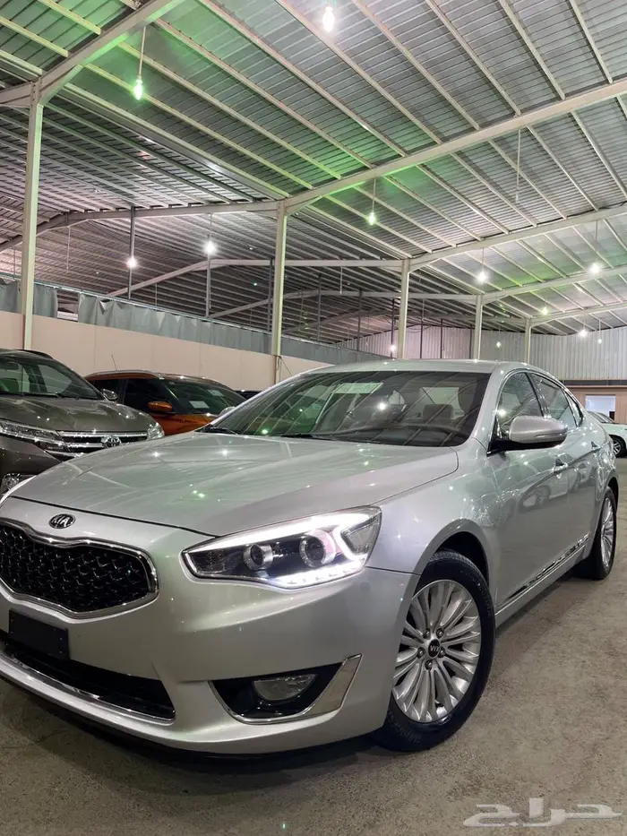 للبيع كيا كادينزا موديل 2015 0