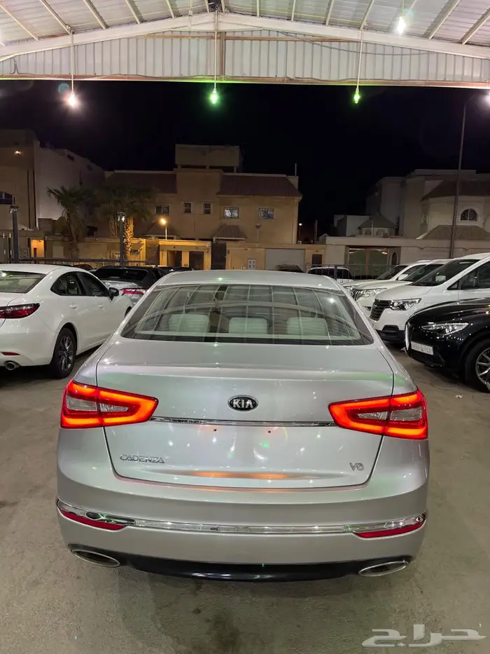 للبيع كيا كادينزا موديل 2015 5