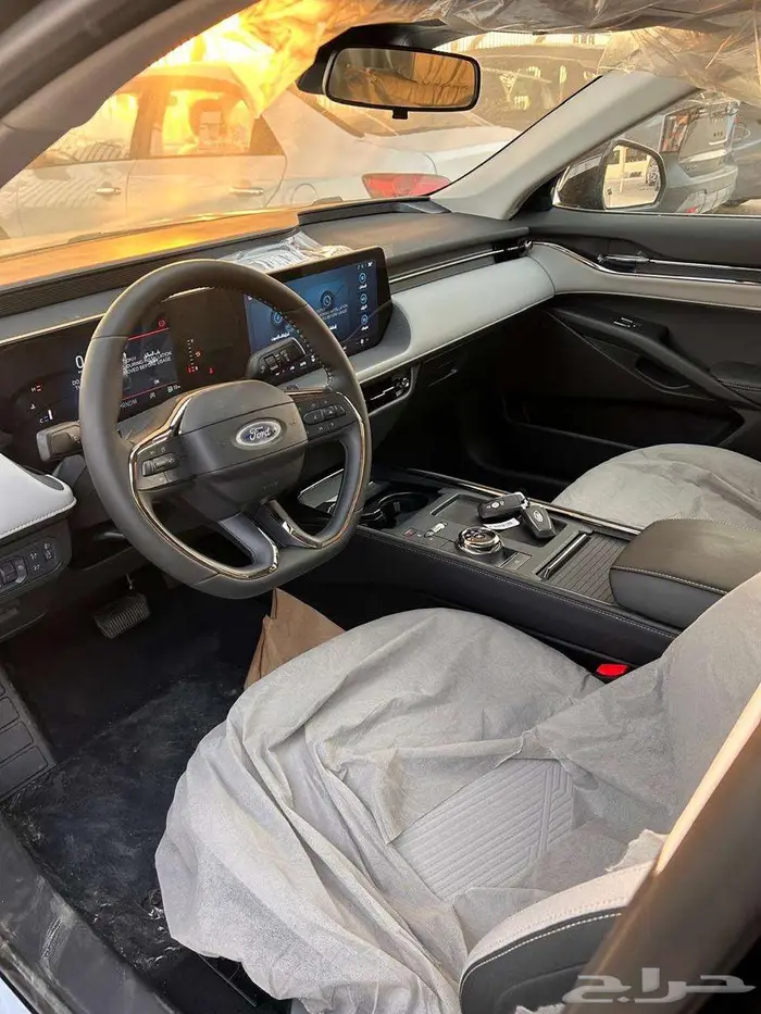 فورد تورس امبيانتي ستاندر 2026 4