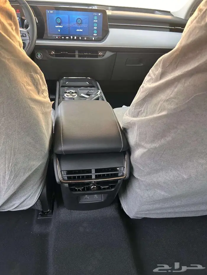 فورد تورس امبيانتي ستاندر 2026 8