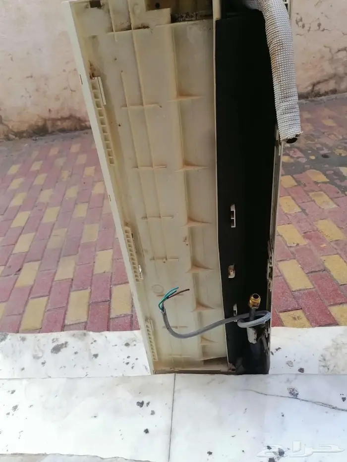 للبيع مكيف إل جي 2