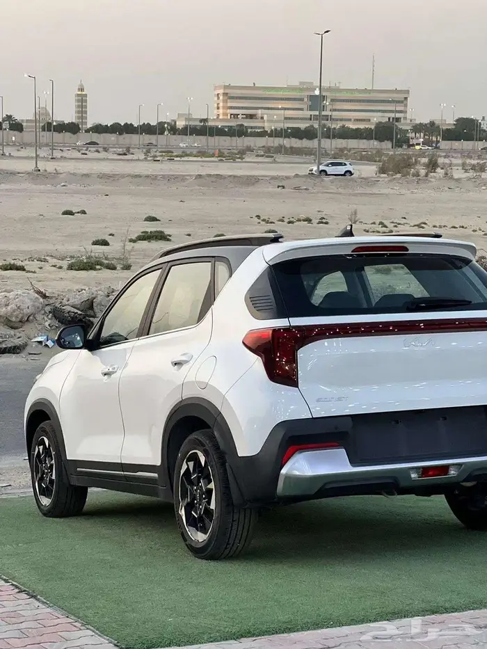 كيا سونيت نص فل جديد 2024 GLS 11