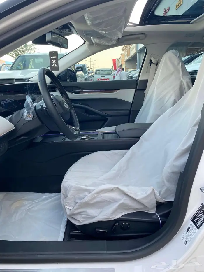 فورد تورس تيتانيوم موديل 2025 عداد 5 الاف كيلو فقط 9