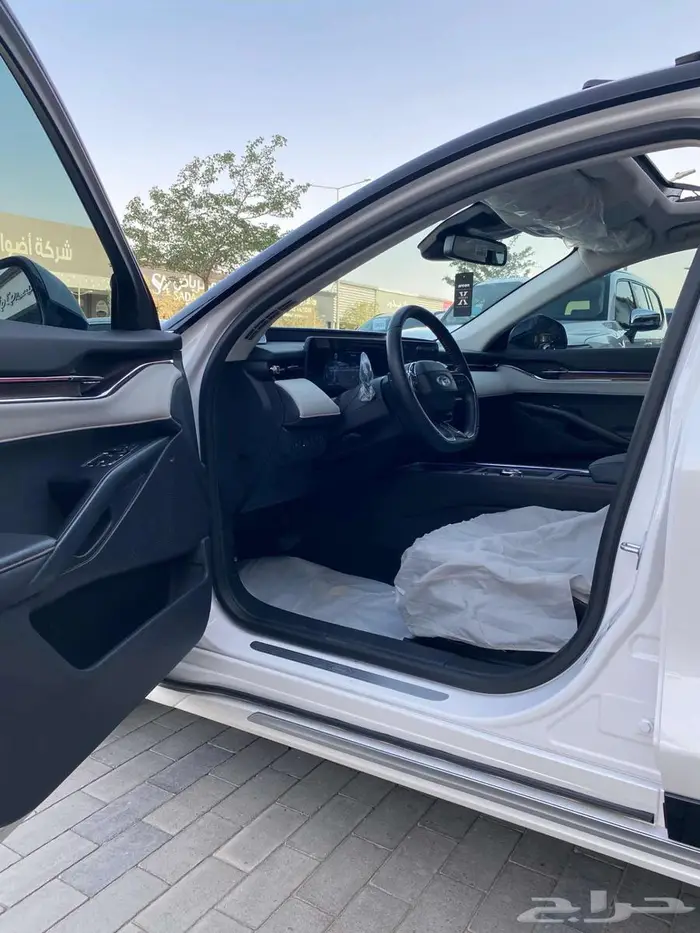 فورد تورس تيتانيوم موديل 2025 عداد 5 الاف كيلو فقط 8