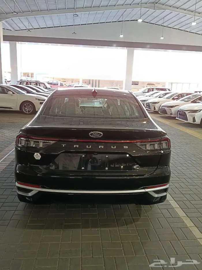 فورد تورس امبيانتي م 2026 - اسود 9