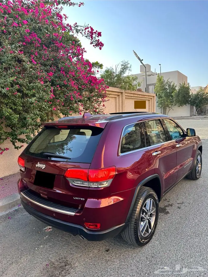 جيب جراند شيروكي 2017 لمتد وكاله 4