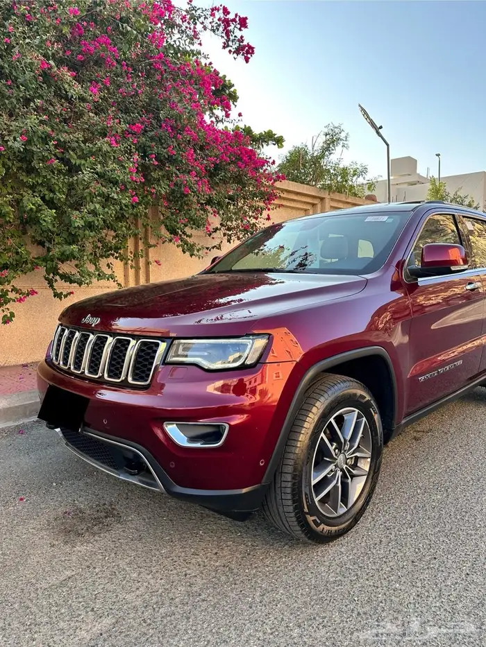 جيب جراند شيروكي 2017 لمتد وكاله 14