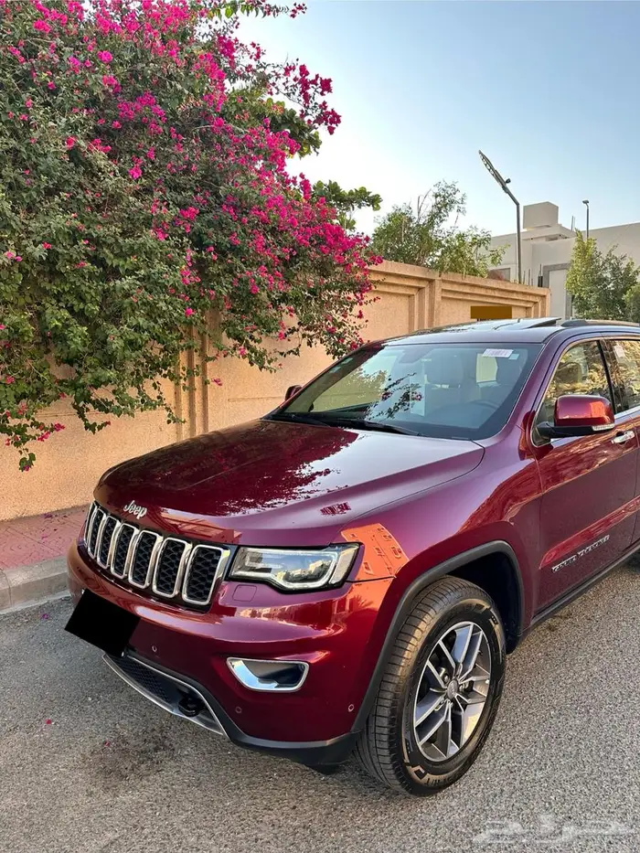 جيب جراند شيروكي 2017 لمتد وكاله 15