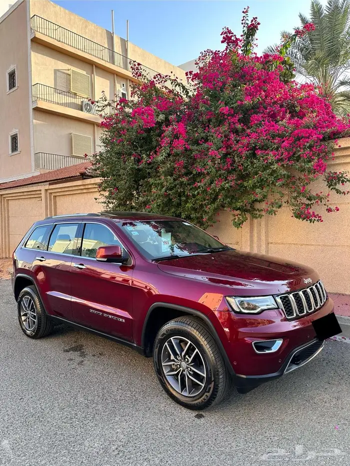 جيب جراند شيروكي 2017 لمتد وكاله 0