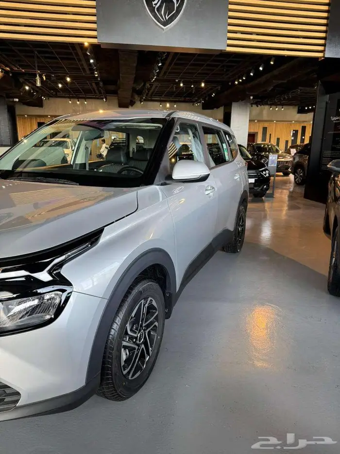 كيا كارينز 2025 فئة الستاندر عررض نهاية العام 1