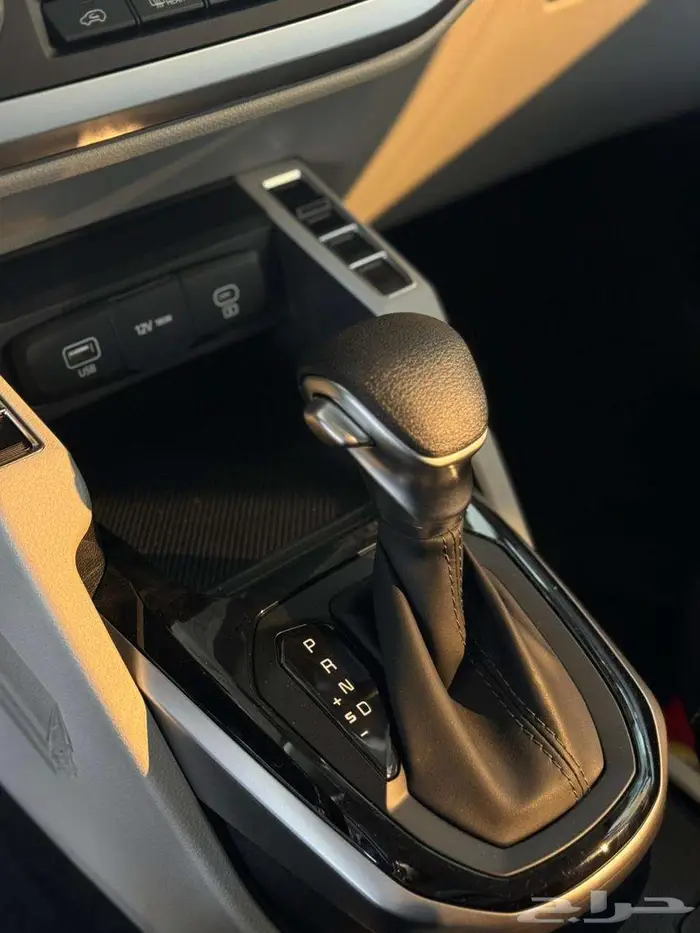 كيا كارينز 2025 فئة الستاندر عررض نهاية العام 4