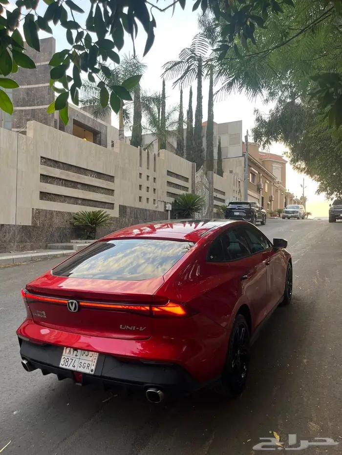 شانجان UNI-V 2024 1