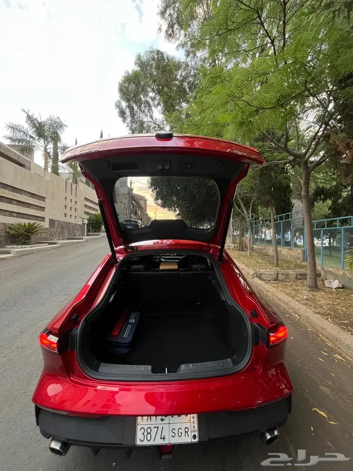 شانجان UNI-V 2024 2