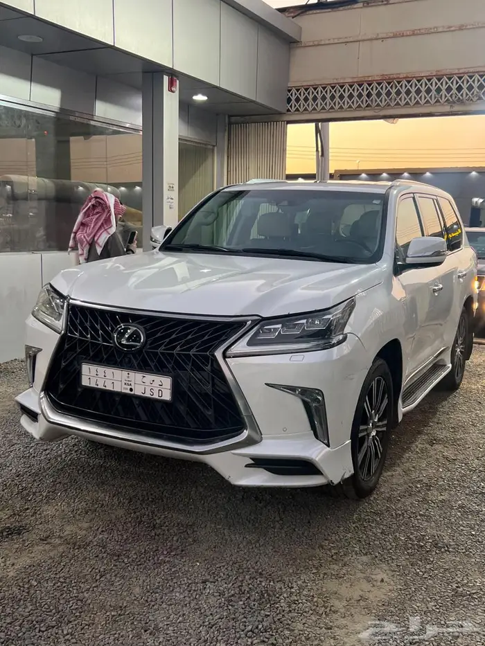 لكزس 2018 بدي مكينه قير بلد بريمي فل كامل 1