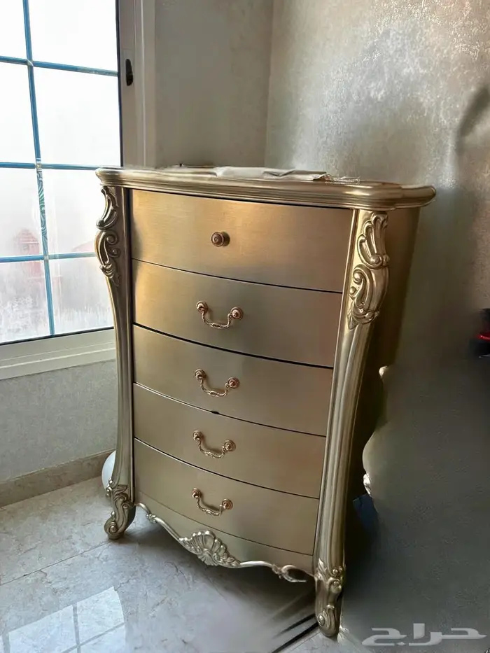 غرفة نوم فخمة ستايل ملكي كلاسيك 2