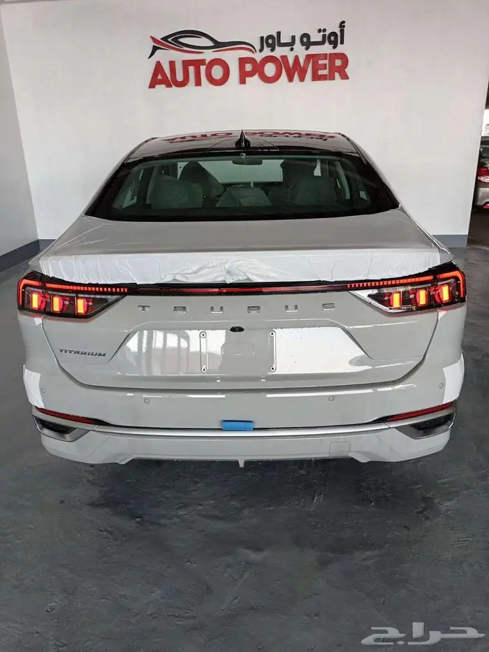 عرض خاص فورد تورس تيتانيوم موديل 2025 8